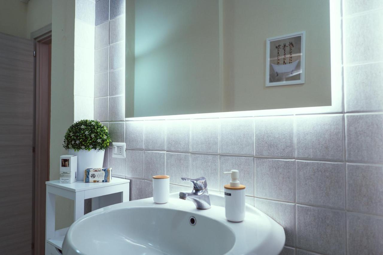 Celeste Simple Apartment سان مينياتو المظهر الخارجي الصورة